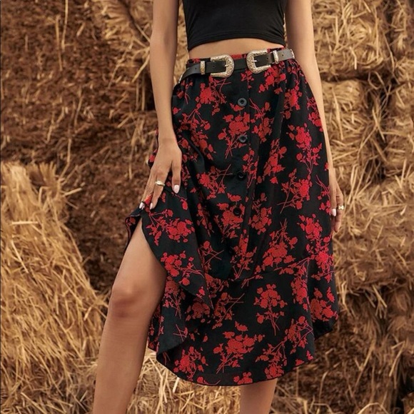Dresses & Skirts - Black and red button down midi skirt floral print